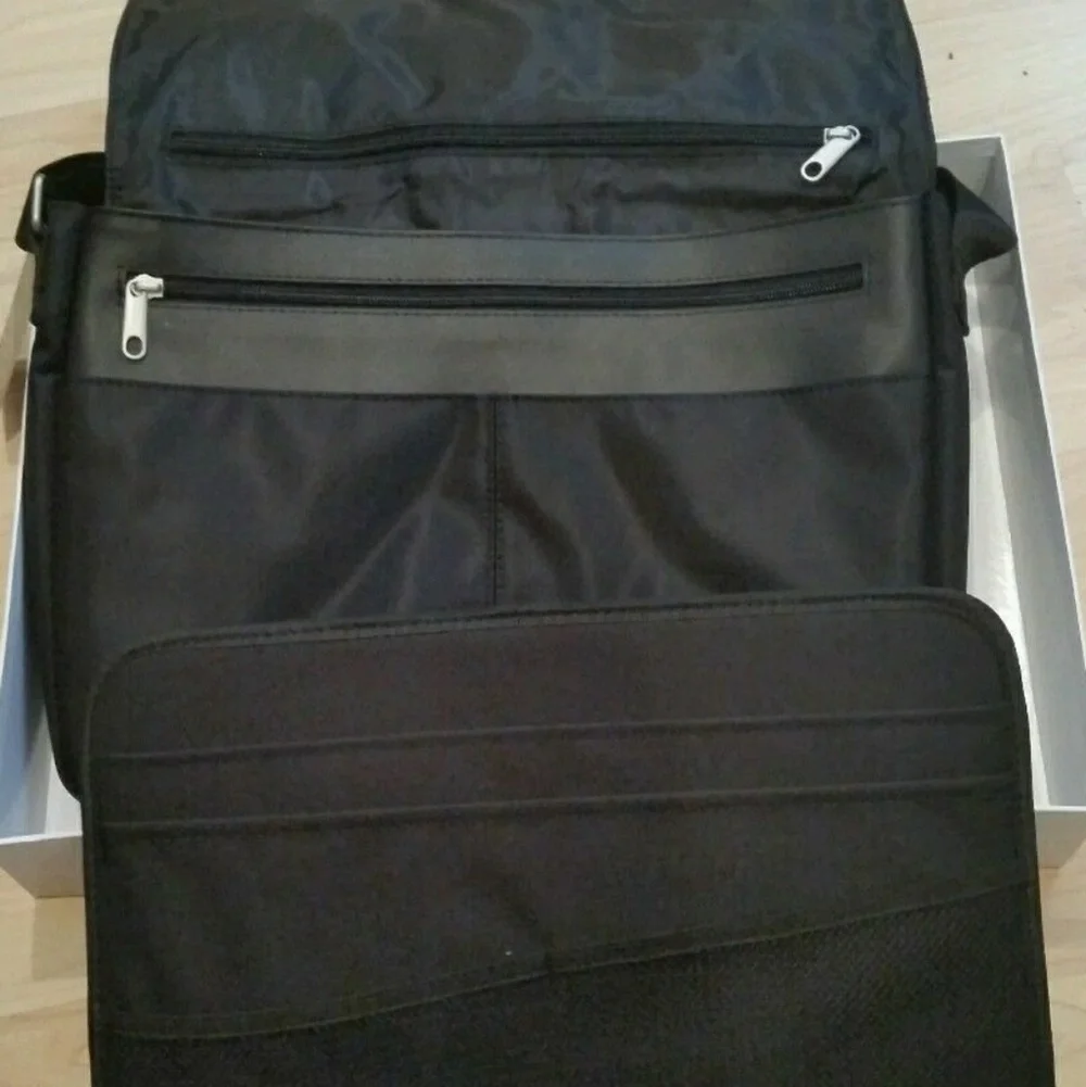 BMW LAPTOP MESSENGER BAG BLACK